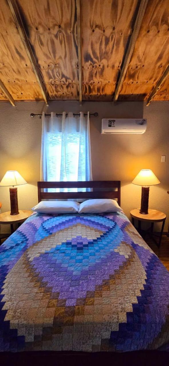 Ladyville Tuquil-Ha B&B 외부 사진